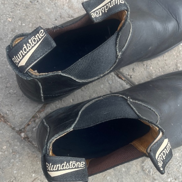 Blundstone classic Chelsea black-on-black boots with pack of NEW inner soles - Picture 5 of 11